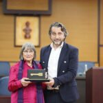 Gradonačelnik Prištine uručio ključ grada Nataši Kandić Perparim Rama nataša kandić