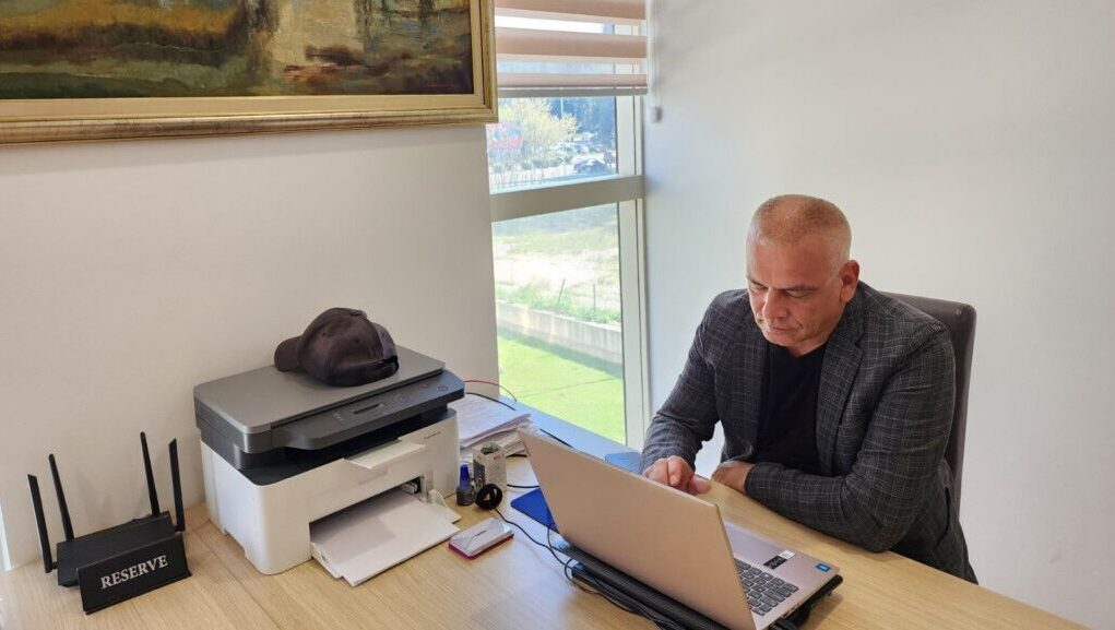 Novinar Budimir Ničić ponovo dobio sudski spor protiv Opštine Gračanica