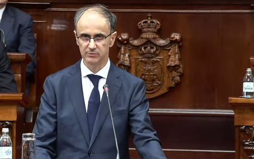 Macut: Zabrana srpskih zastava tokom proslave Vidovdana nastavak politike sistemskog zastrašivanja