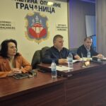 Odbornici zahtevaju od kosovske vlade poništenje odluke o oduzimanju zemljišta. Advokat: Žalba Ustavnom sudu podneta u roku