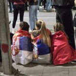 „Zeleno svetlo još uvek sija“: Protest za Bogdana, optužni predlog protiv devetoro i pozivi BIA studentima FOTO: Studenti, protesti, srpska zastava, mladost/KoSSev
