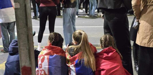 FOTO: Studenti, protesti, srpska zastava, mladost/KoSSev