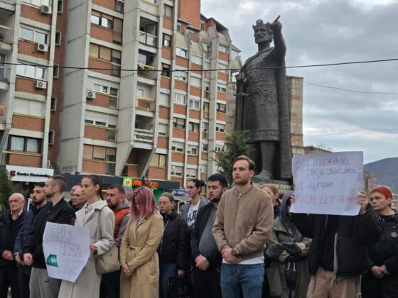 Studenti u Mitrovici: Svi smo pod Protest 16 minuta ti&scaron;ine mitrovica