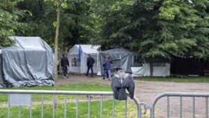 Studenti u blokadi: Pionirski park pripada narodu, napuste ga, ispunjeni su vam zahtevi