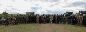 Policajci i pripadnici KFOR-a održali vežbu na Severu - oklopna vozila, duge cevi