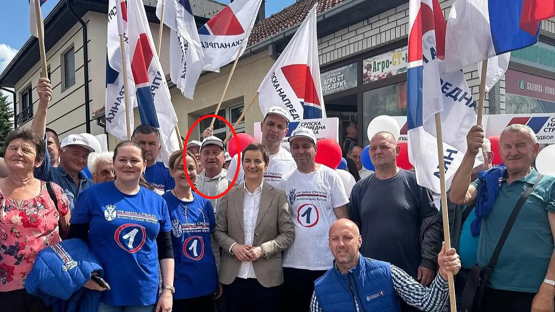 Napadač na snimatelja N1 u društvu Ane Brnabić u Kosjeriću