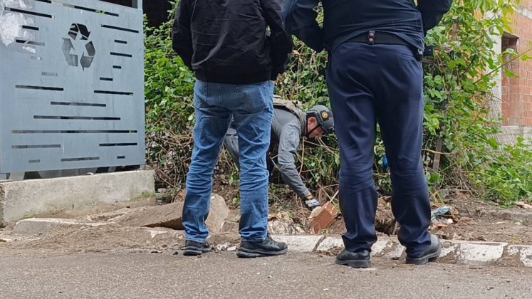 Kosovska policija ručna bomba Džona Kenedija