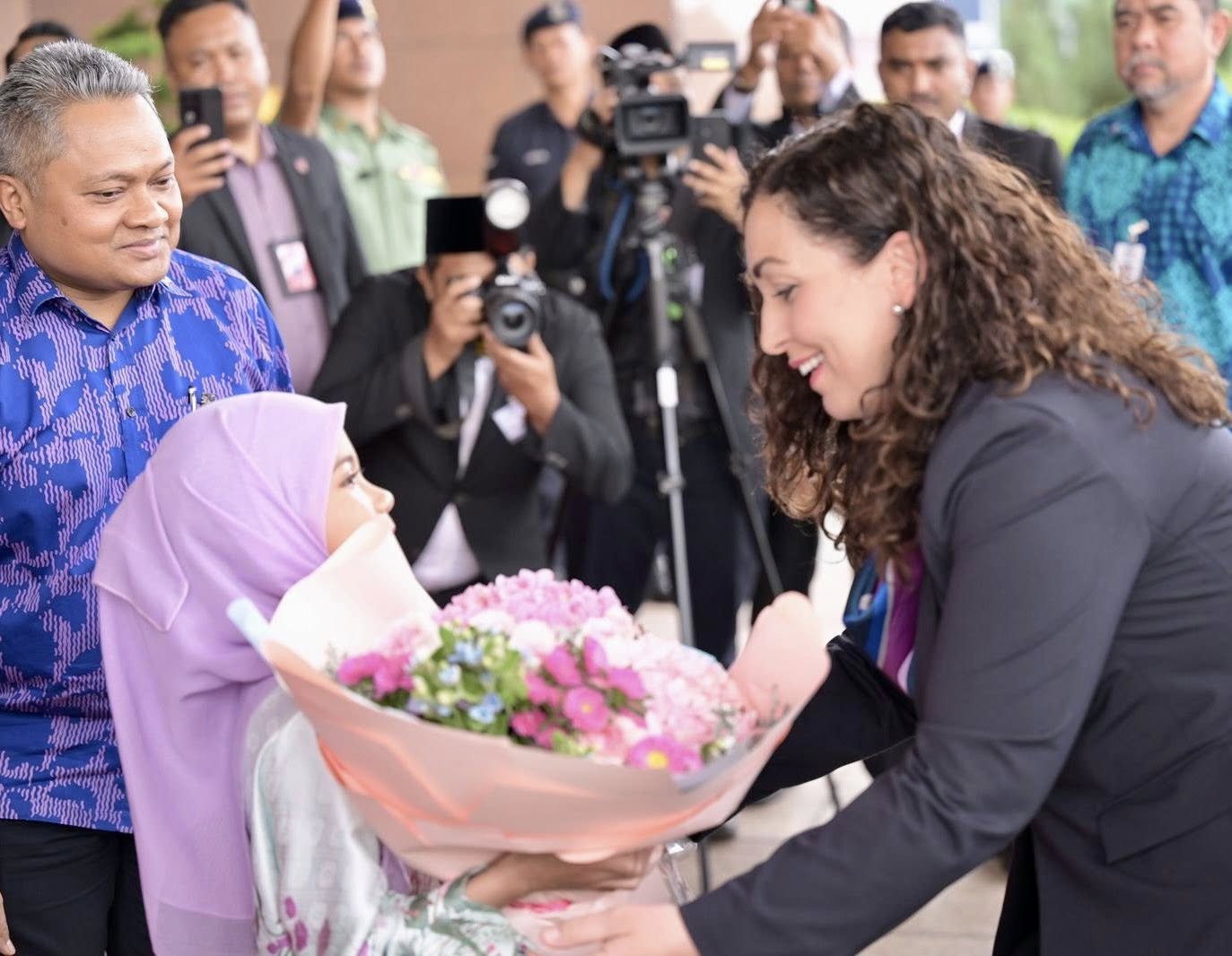 Osmani u Maleziji, otvara ambasadu