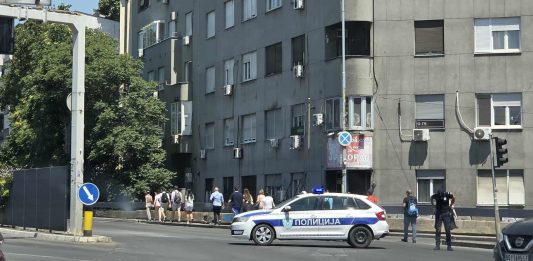 Studenti: "Bravo policiji koja čuva