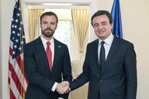 Kurti sa Hanrahanom o odnosima sa SAD: "Nepokolebljivi saveznici, pouzdani partneri"