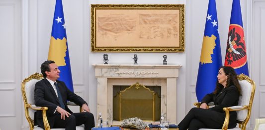 Vjosa Osmani Aljbin Kuti