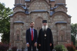 Hanrahan obišao i Gračanicu: Razgovori sa mitropolitom o situaciji u Eparhiji