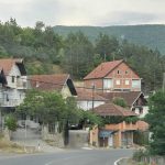 Tri saobraćajna slučaja u Leposaviću, policija oduzela jedno vozilo Leposavić KoSSev