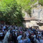 Hiljade vernika na Petrovdan u manastiru Crna Reka FOTO: Crna Reka/ERP KiM