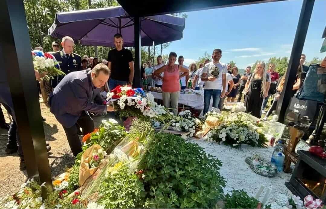 Godišnjica ubistva policajca Nikole Krsmanovića: MUP odaje počast, „njihova imena su naša obaveza“