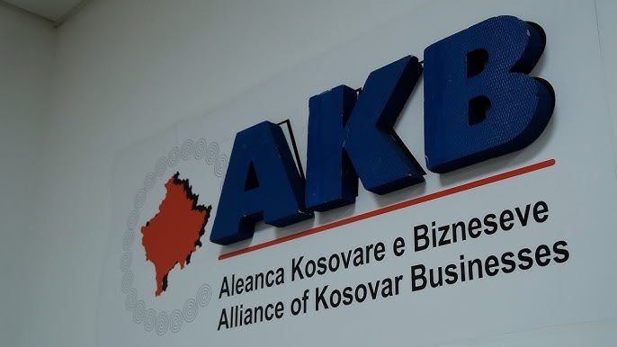 AKB: Srpski proizvodi preplavljuju tržište, Vlada bezuslovno predaje ekonomiju
