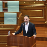 „Jesi li vratila 200.000 evra?“, Guri prozvao poslanicu LVV u vezi sa finansijskim aferama