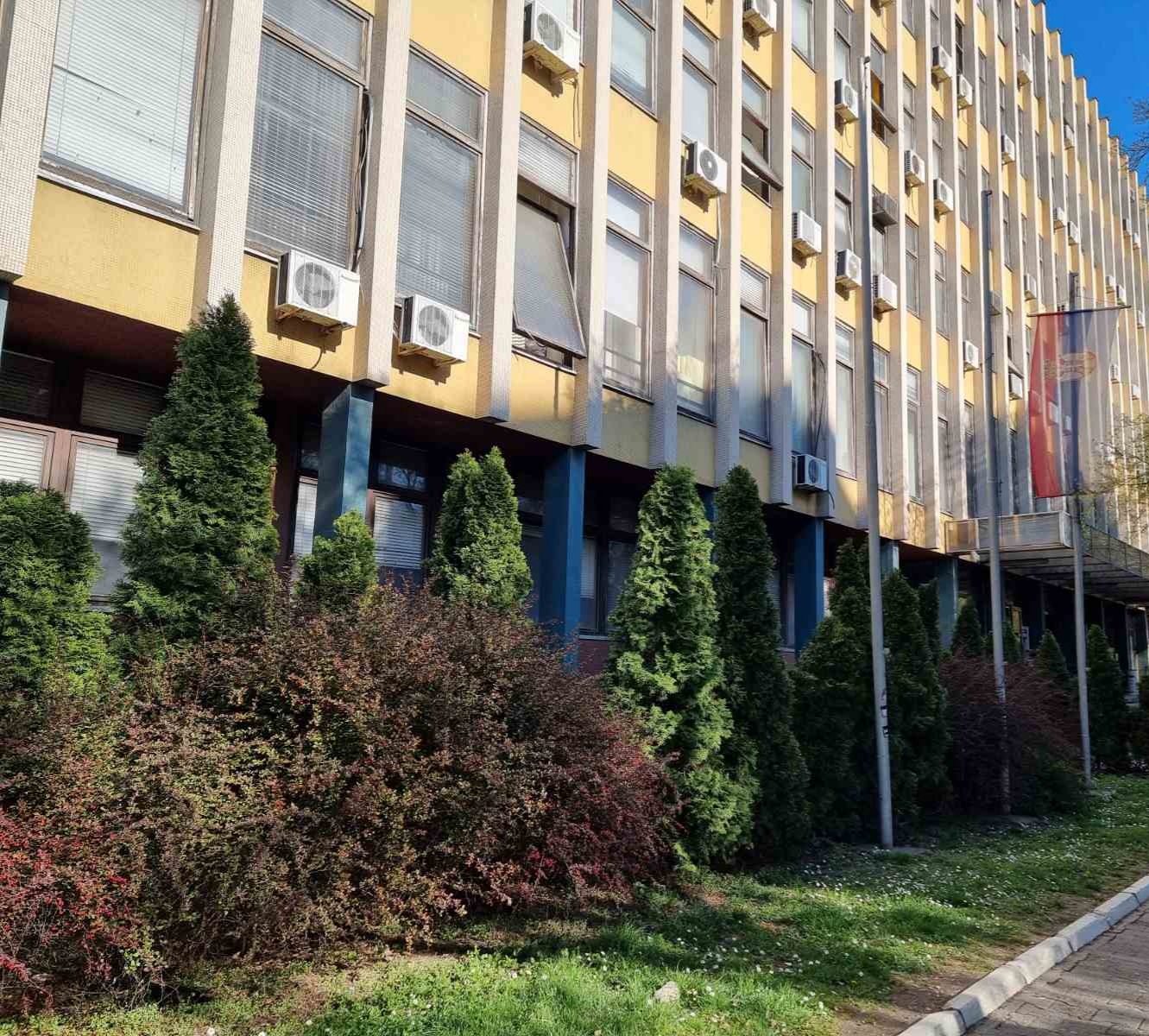 N1: Vučić pomilovao četvoricu aktivista SNS optuženih za napad na studente i lomljenje vilice studentkinji