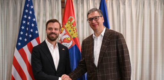 FOTO: Aleksandar Vučić, društvene mreže: Vučić i Hanrahan