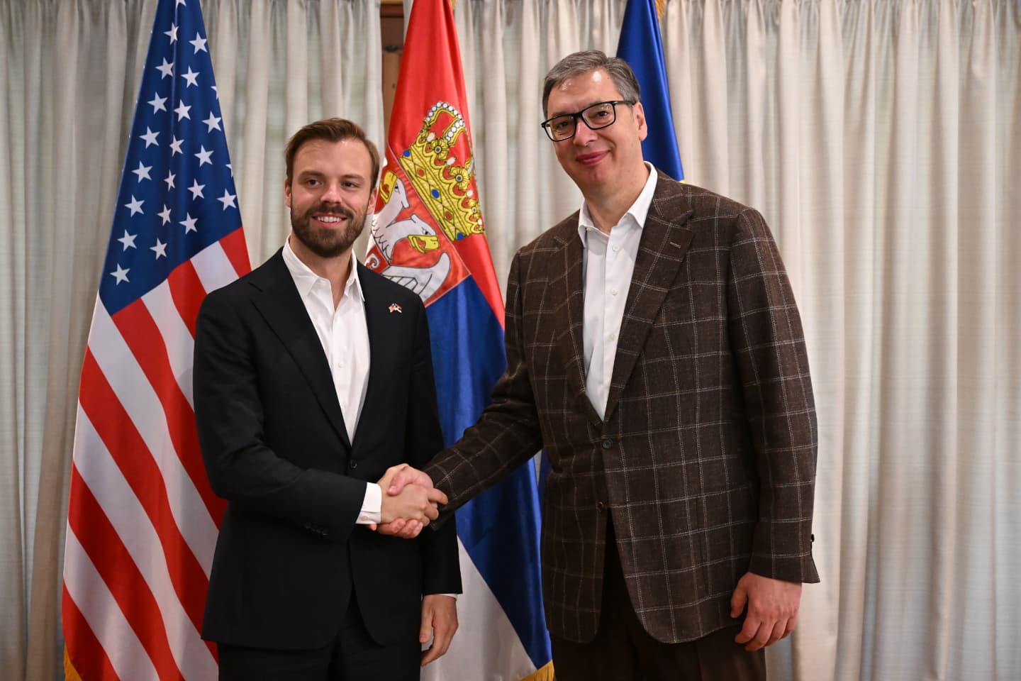 Vučić i Hanrahan o partnerstvu Srbije i SAD: Mir, stabilnost i ekonomija u fokusu