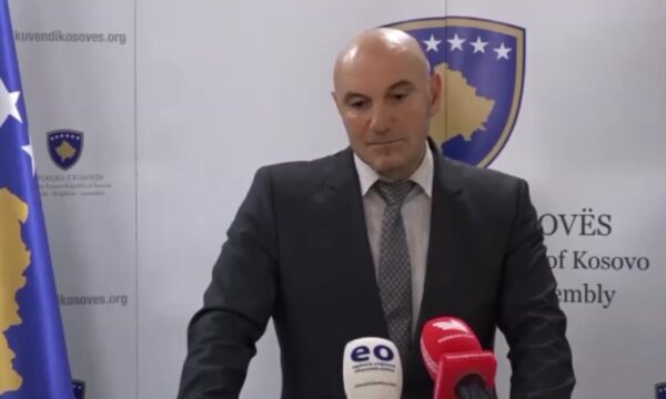 Supruga poslanika Hodže: Napadač živi u inostranstvu i godinama nas maltretira