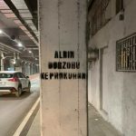 Udruženje tužilaca odbacilo optužbe poslanice LVV o grafitima na račun Isufaja Grafiti Kurti predaj se tužilaštvu