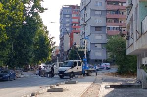 Nakrivila se bandera za uličnu rasvetu, deo ulice Kolašinska zatvoren