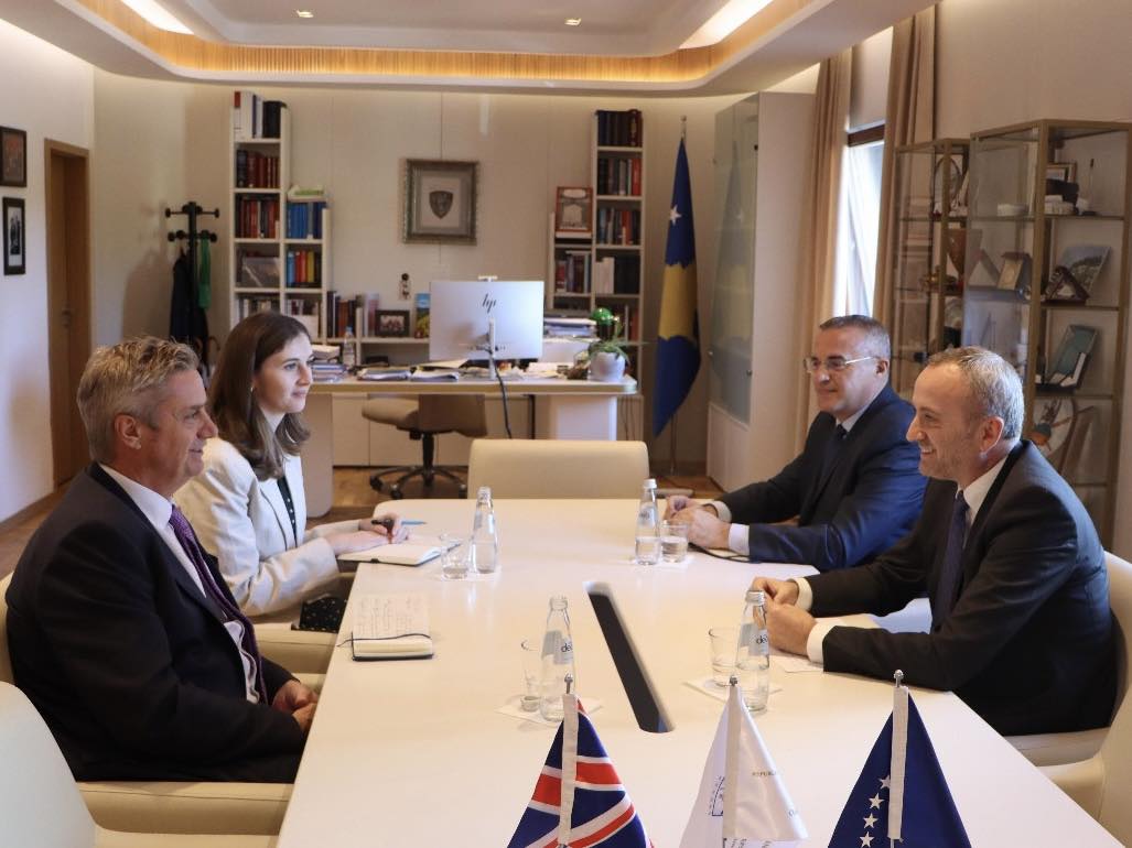 Hargrivs sa predsednikom Ustavnog suda: Velika Britanija očekuje da lideri poštuju odluke o konstituisanju Skupštine