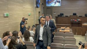 Ročište zbog pretnji Kurtiju, optuženi tvrde da nisu krivi