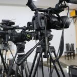 AGK: Ponašanje Radoice Radomirovića predstavlja zastrašujuću poruku upućenu profesionalnom radu novinara – pozivamo ga da se izvini redakciji portala KoSSev