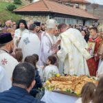 Mitropolit Teodosije: Prolazili smo mnoga teška vremena, mnogi nisu smeli da dolaze u crkvu, a slično se dešava i danas