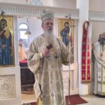 Mitropolit Teodosije služio Liturgiju u manastiru Vračevo na praznik Svetog Jovana Zlatoustog
