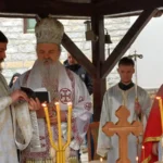 U manastiru Zočište sveti Vrači okupili veliki broj vernika