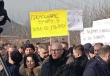 Trojica Srba negirala krivicu za organizovanje protesta i barikada 2022. u Zvečanu