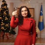 Osmani u novogodišnjoj noći: „Kosovo je ostalo nepokolebljivo pred destabilizacijom“ FOTO: Vjosa Osmani FB