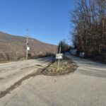 U nenastanjenoj kući u Zubinom Potoku pronađeno više od 200 metaka i uniforma sa oznakama Srbije