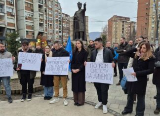 Mitrovica Students Rally Against Kosovo Integration Plans: “Silence Is Not Golden”