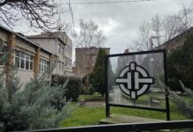 Rektor Univerziteta u Prištini na sastancima sa šefom OEBS-a i ministarstvom o imovini univerziteta