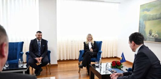 FOTO: Tijana Veljković, Igor Mitić, kosovska vlada