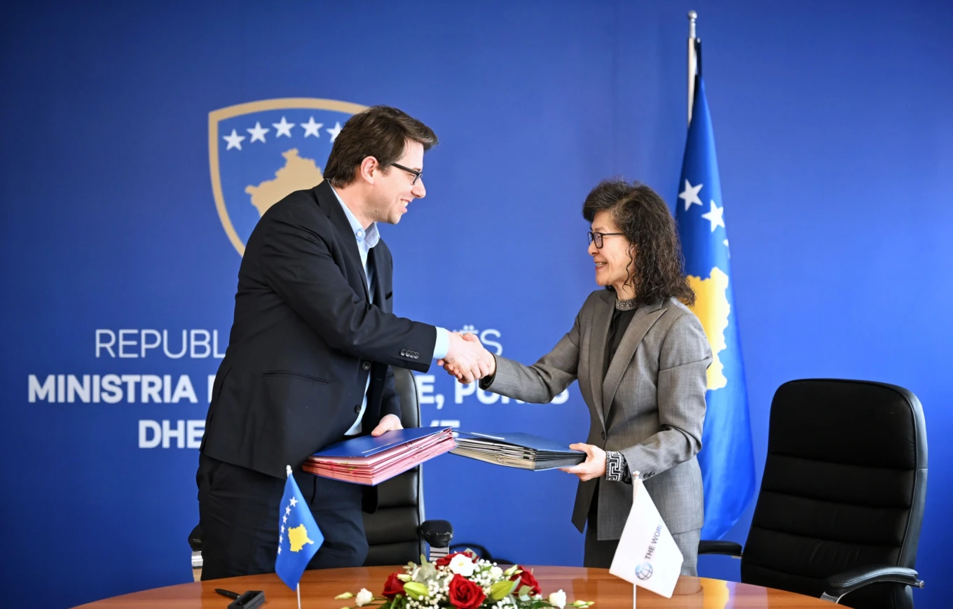 Kosovo potpisalo sporazume vredne 96 miliona evra sa Svetskom bankom