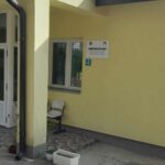 Krše se garancije EU i SAD da neće biti prekida rada – SL o novim tablama na zatvorenim srpskim ambulantama u Srbici