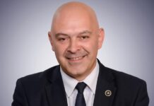 Đini: Farsa u Skupštini je manevar da se izbori zakažu za 27. decembar