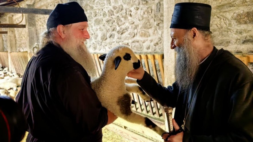 FOTO: Patrijarh Porfirije u Visokim Dečanima/TV Hram