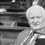 Preminuo Dragoljub Mićunović