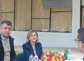 Kusari-Ljilja ispred nekadašnje srpske pošte: Srpska zajednica da se oseća sigurno i da se ne ustručavaju da konkurišu za poslove