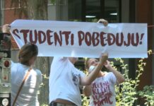 Studentski dan: „Čuvari Ustava“ do Šapca i Vranja, policija razdvajala dve grupe; kampanja i preko Drine