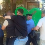 Zbog prefarbavanja zelenog srca na znaku „Ja volim Mitrovicu“ nastao metež, uhapšen Zaporožac