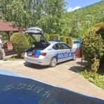Kosovska Kamenica: Zaplenjeni pečati sa grbom Srbije, dosijei sa dokumentacijom, ugovori radnika zaposlenih u srpskom sistemu…