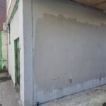 Severna Mitrovica: Prekrečen zid u Sutjeskoj gde je juče planiran mural, policija i opština ne znaju ko je to učinio