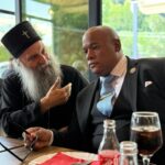 Posle više dana u Beogradu, Berns sa patrijarhom Porfirijem krenuo na Kosovo: „Mir zahteva hrabrost da se pređu granice“ FOTO: Mark Burns i patrijarh/ Fejsbuk profil Pastor Mark Burns